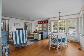 Whispering Oaks home - Harkers Island - 4