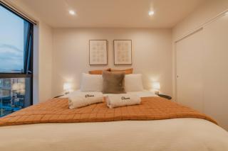 Central 1BR Apt - Balcony Kitchen & Bath - Christchurch - 9