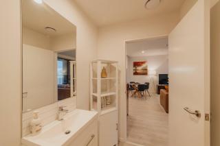 Central 1BR Apt - Balcony Kitchen & Bath - Christchurch - 6