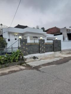 Pondok Ciremai Homestay - Majalengka - 0