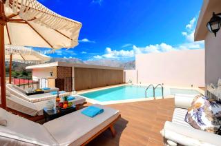 Petroktisto Luxury Villa Pool & Heated Jaccuzzi - - 5