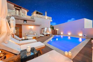 Petroktisto Luxury Villa Pool & Heated Jaccuzzi - - 9