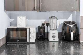 COZY 2 BED APARTMENT Sleeps 5 - Croydon - 6