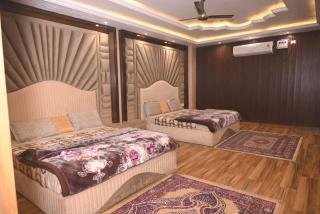 Hotel Blue Stone - Kānpur - 0