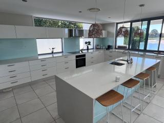 Lakefront Luxury Golf & Beach - 7