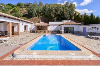 Villa Alejandro En Sayalonga - Sayalonga - 8