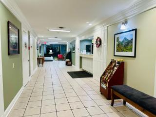 Astoria Hotel North - 7