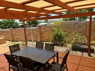 Kalbarri Holiday Villas A - Kalbarri - 5