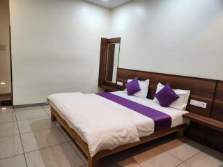Maitri Beach Resort - Murūd - 9