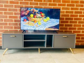 StayEase Modern Stay in Waterfall - 0