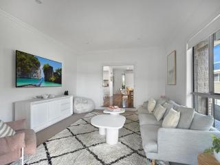 Serene Luxury Retreat on Malua Bay - 2