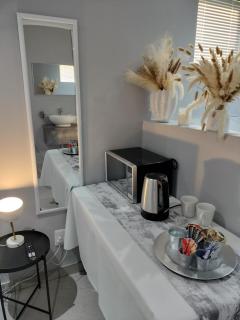 GriFan Bed & Breakfast - Dana Bay - 9