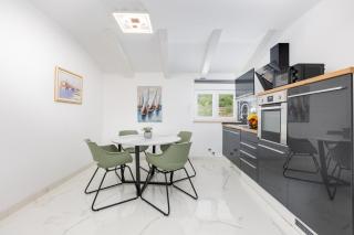 Adri Villa with private heated pool, jacuzzi, sauna & gym - Kras - 8