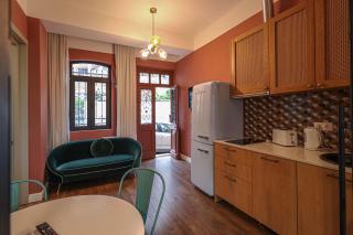 Stunning 2BR Apartment In Abanotubani- By Wehost - 1