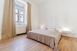 3 BR Apartment - ZENTRAL - GERÄUMIG - PARKHAUS - WIFI - KAFFEE - NETFLIX - 7