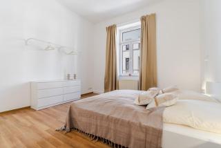 3 BR Apartment - ZENTRAL - GERÄUMIG - PARKHAUS - WIFI - KAFFEE - NETFLIX - 8