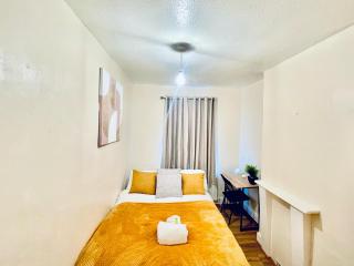 Home at Plaistow convenient to Custom House Excel and free parking - Londra - 5