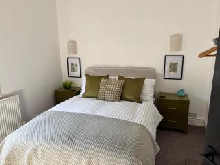 9 Portland Street - Leek - 1