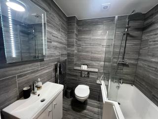 Charming Flat in Luton - Luton - 5