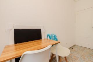 Coastal Comfort with Pool & Parking - Arenales del Sol - 5