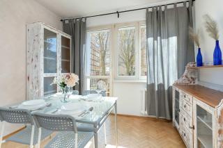 Chłopska Stylish Apartment with Balcony Gdańsk Przymorze by Noclegi Renters - Danzig - 8