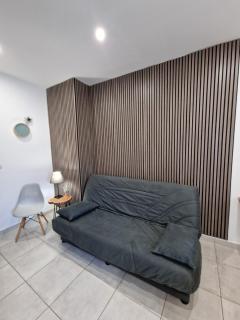 Doukas Apartments & Studios - 8