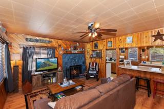 Los Osos Cabin w Private Spa and large Deck - Big Bear Lake - 4