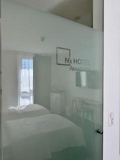 N's Hotel - Self-Check-in Hotel - 8