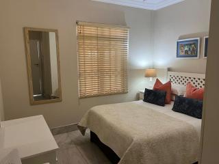 Oceanway Self-catering Accommodation - Gonubie - 2