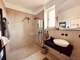 luxuriöse Altbau Wohnung in Denkmal-Villa - Aidlingen - 2