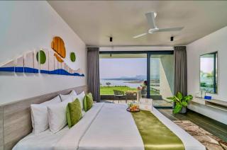 SaffronStays Sol Mere - - 1
