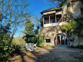 Troglo en bord de Loire, entre vignes et châteaux - Montlouis-sur-Loire - 9