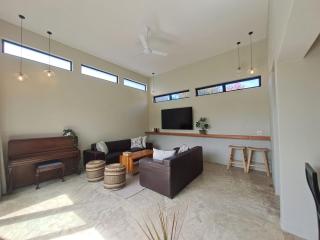 Umsinga Lodge - East London - 2