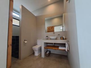 Umsinga Lodge - East London - 1