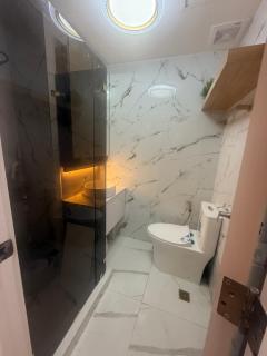 Yassis Suite 2BR Luxury Unit in Grass Residence - Manila - 3