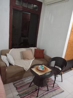 Monoambiente con muebles - 0