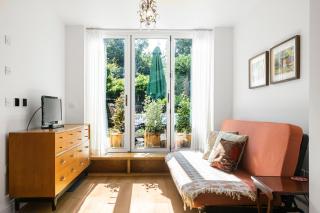 Large, quiet flat in Islington - 9