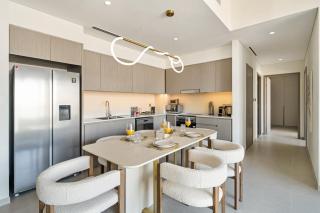 Bella Elite Homes at Grande Signature Full Burj Khalifa and Foutain View - Brand New Luxury Apartment - 2