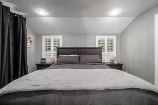 Charming 3BR Home Near DT with King Bed and Fire Pit - 5