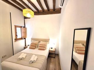 El Patio de Vespasiano- San Juan- vistas al ayuntamiento junto al puerto - 7