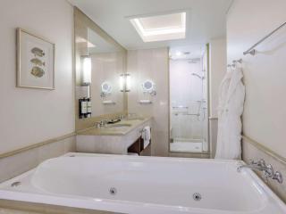 Pullman Reef Hotel Casino - Cairns - 4