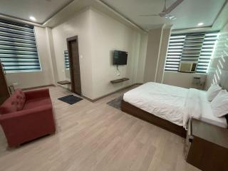 Aman Paradise Hotel & Banquets - Kānpur - 0