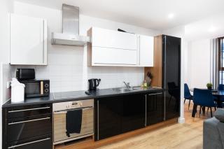 Home Away From Home - Contractors & Leisure - Sheffield - 5