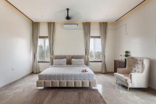 Tranquil Haven by StayJade4 Acre UltraLux Farm - Gudemaranhalli - 4