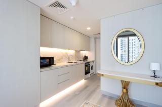 Livbnb - Sea and Marina View, Steps to Marina Walk - 2