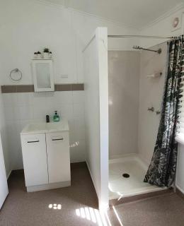 A relaxing stay here, cosy, comfy and close to everything we needed - Blackall - 9
