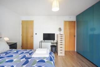 City Riverside - 2 bedroom & Free parking - Barking - 3