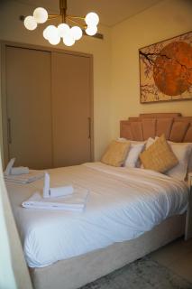 Vserve 2BR Perfect Blend of Luxury Comfort & Convenience - 7