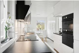 Entire Luruxy 3 Floor Villa - Norrköping - 9