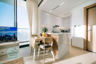 Fully furnished with stunning panoramic view - 2